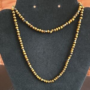 Elegant Beaded Necklace